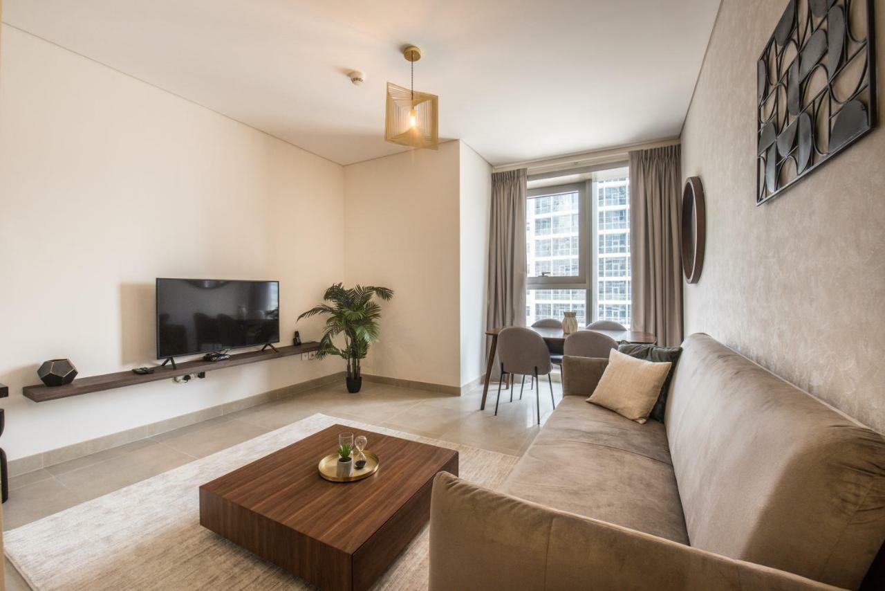 Fantastay Sparkle Tower Luxury 1 Br Dubai Exterior photo
