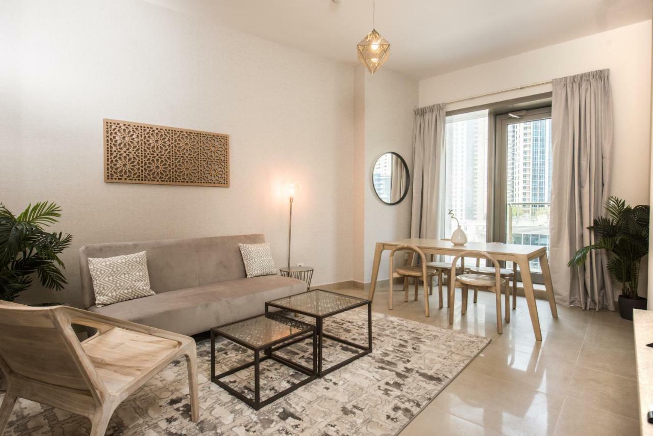Fantastay Sparkle Tower Luxury 1 Br Dubai Exterior photo